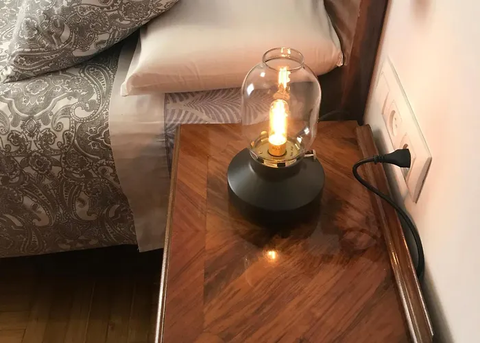 Piso Cuatro Caminos א-קורוניה